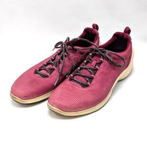 ECCO Women’s BIOM Fjuel Perforated Yak Leather Athletic Mulberry Sneaker Size 9